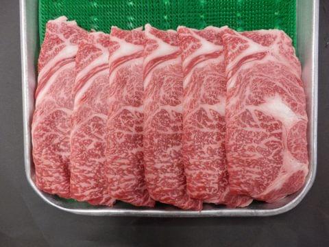 肉のキメが細かく柔らかで味の良いメス牛のみ