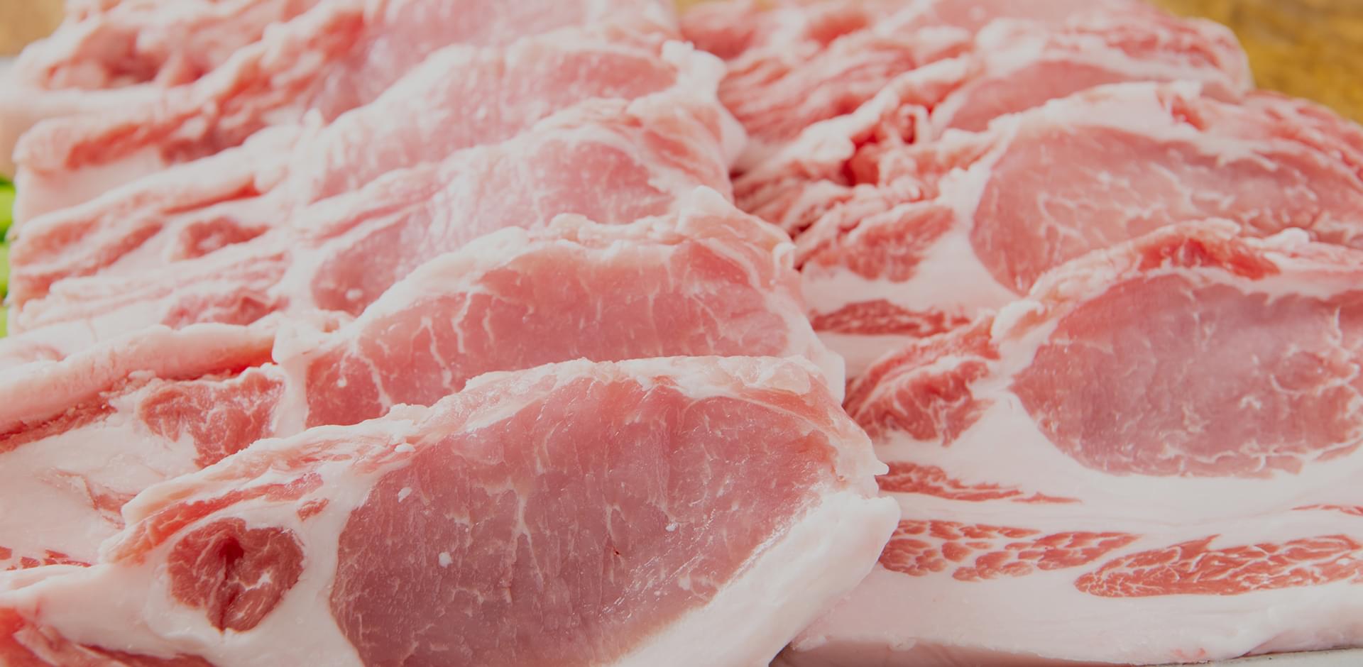 東京で誕生した幻の霜降り豚近江牛